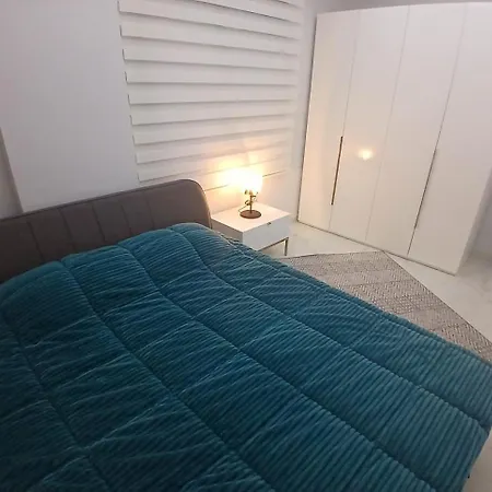 Giza Homes אלאניה